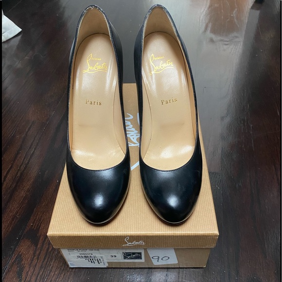 Christian Louboutin Shoes - Christian Louboutin simple pump 100 black size 39